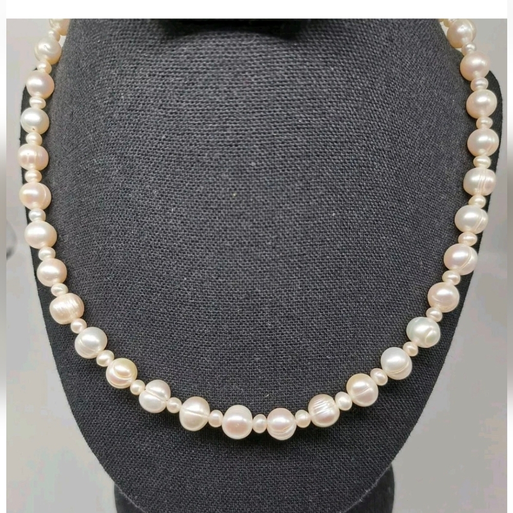 IPS International Pearl Syndicate  Cultured Pearl Necklace- Sterling Clasp 18"